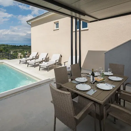 Carsiaga Holiday home *