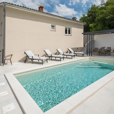 Carsiaga Holiday home *